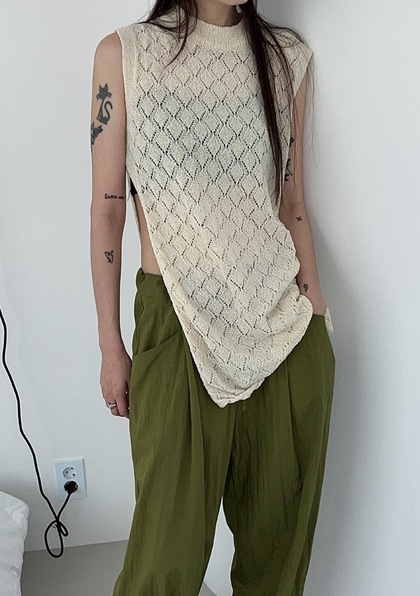 slit sleeveless knit (2color)