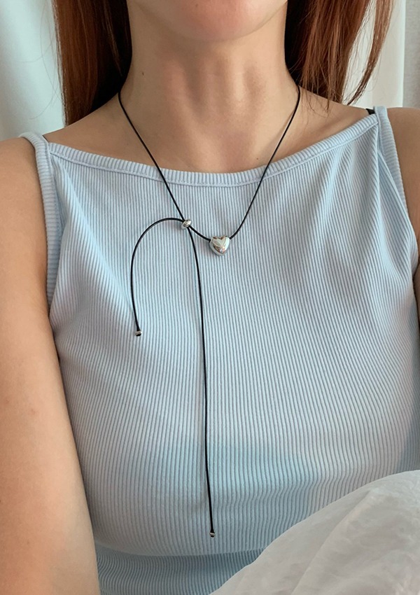 heart line necklace